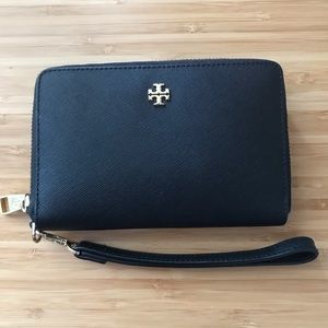 Tory Burch Black York Smartphone Wristlet Wallet
